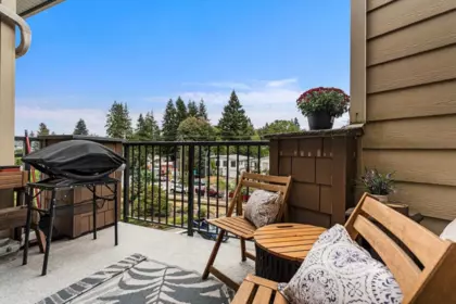 Basement Recreation Room Photo of 424 2565 Campbell Avenue, Abbotsford, BC