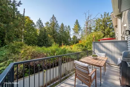 Kitchen Island Photo of 81 5858 142 Street, Surrey, BC