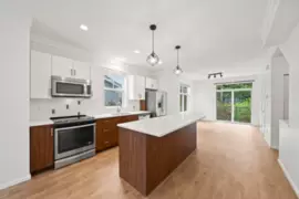 81 5858 142 Street, Surrey, BC