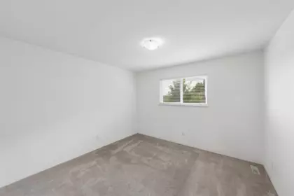 Guest Bathroom Photo of 122 Chestnut Court, Port Moody, BC