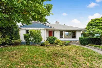 837 Burnaby Street, New Westminster, BC, New Westminster — Single Family Residence for sale