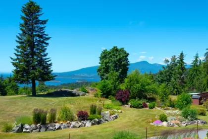 Breakfast Nook Photo of 465 Sunset Road, Bowen Island, BC