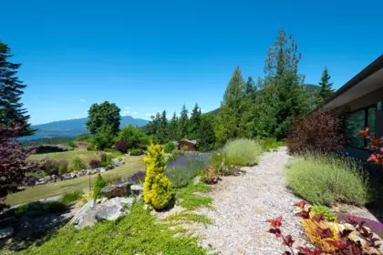 Family Room Photo of 465 Sunset Road, Bowen Island, BC