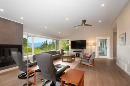 Kitchen Island Photo of 465 Sunset Road, Bowen Island, BC