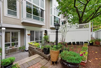Garden / Landscaping Photo of 20 6588 Southoaks Crescent, Burnaby, BC