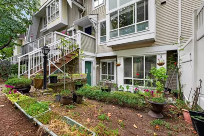 Outdoor Deck Photo of 20 6588 Southoaks Crescent, Burnaby, BC