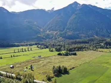 8891 Pemberton Meadows Road, Pemberton, BC, Pemberton — Single Family Residence for sale