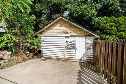Laundry Room Photo of 2224 Mouldstade Road, Abbotsford, BC