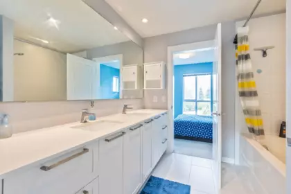 Basement Recreation Room Photo of 5 15938 27 Avenue, Surrey, BC