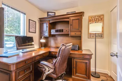 Family Room Photo of 5 15938 27 Avenue, Surrey, BC
