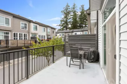 Guest Bathroom Photo of 5 15938 27 Avenue, Surrey, BC