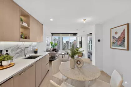 Kitchen Island Photo of 1501 4880 Lougheed Highway, Burnaby, BC