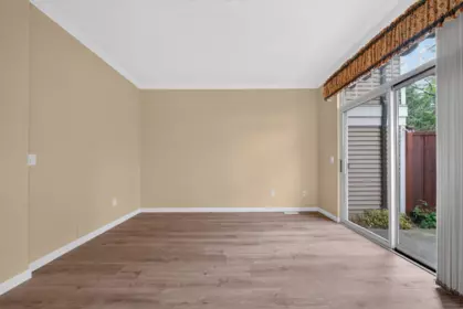 Basement Recreation Room Photo of 2 5950 Oakdale Road, Burnaby, BC