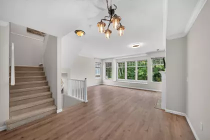 Breakfast Nook Photo of 2 5950 Oakdale Road, Burnaby, BC