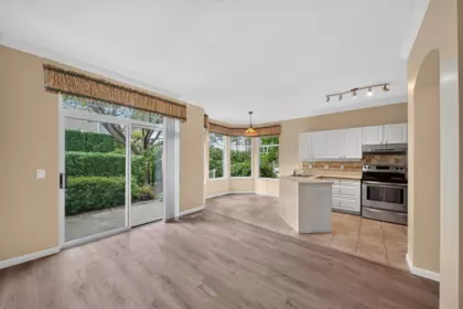 Powder Room Photo of 2 5950 Oakdale Road, Burnaby, BC