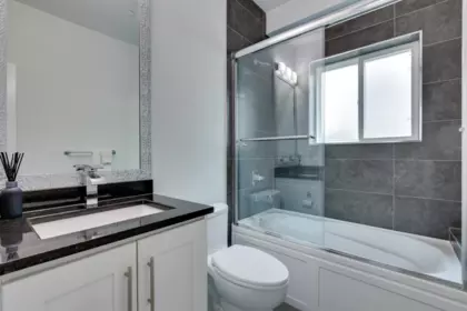 Walk-In Closet Photo of 1796 Island Avenue, Vancouver, BC