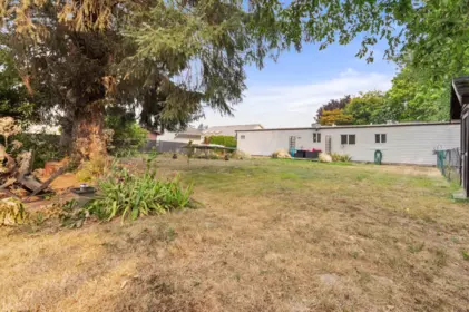 Front Yard Photo of 44840 Keith Wilson Road, Chilliwack, BC