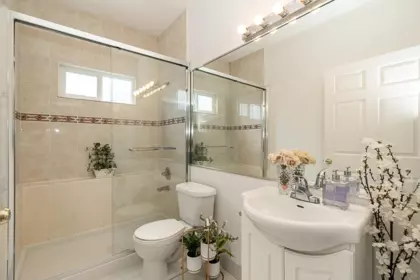 Loft / Bonus Room Photo of 4573 No. 5 Road, Richmond, BC