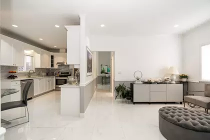 Office / Den Photo of 4573 No. 5 Road, Richmond, BC