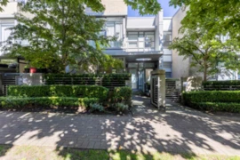 TH1 9188 University Crescent, Burnaby, BC
