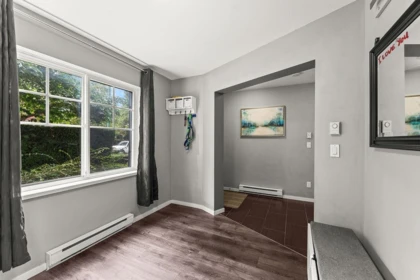 Front Yard Photo of 38 18983 72a Avenue, Surrey, BC