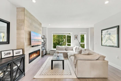 Breakfast Nook Photo of 202 2277 Oak Meadows Drive, Surrey, BC