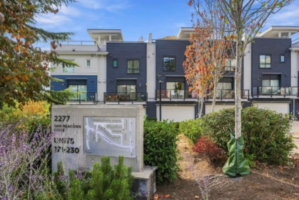 202 2277 Oak Meadows Drive, Surrey, BC, Surrey — Townhouse for sale
