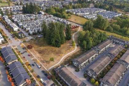 Swimming Pool Photo of 202 2277 Oak Meadows Drive, Surrey, BC