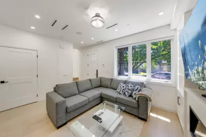 Primary Bedroom Photo of 1 683 W 19th Avenue, Vancouver, BC