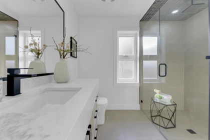 Aerial View of 1 2888 E 6th Avenue, Vancouver, BC