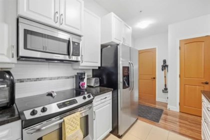 Kitchen Photo of 107 11935 Burnett Street, Maple Ridge, BC