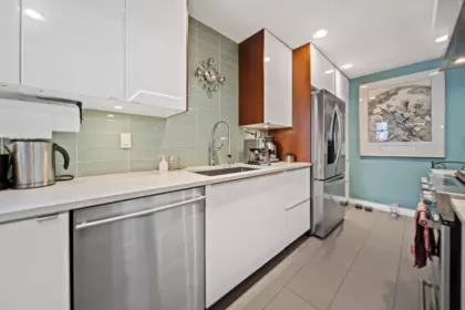 Family Room Photo of 6 1234 W 7th Avenue, Vancouver, BC