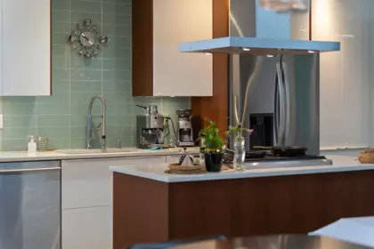 Kitchen Island Photo of 6 1234 W 7th Avenue, Vancouver, BC