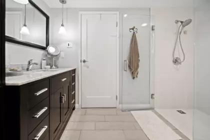 Laundry Room Photo of 6 1234 W 7th Avenue, Vancouver, BC
