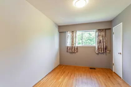 Loft / Bonus Room Photo of 2370 Mountain Highway, North Vancouver, BC