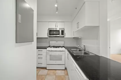 2501 63 Keefer Place, Vancouver, BC, Vancouver — Apartment/Condo for sale