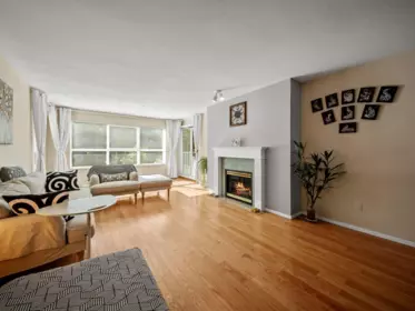 220 9688 148 Street, Surrey, BC, Surrey — Apartment/Condo for sale