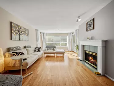 220 9688 148 Street, Surrey, BC, Surrey — Apartment/Condo for sale