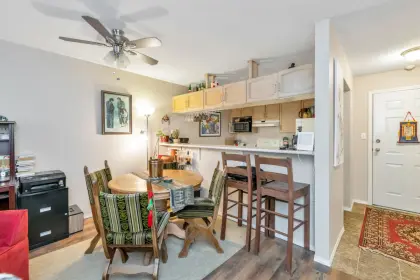 104 170 Cedar Avenue, Harrison Hot Springs, BC, Harrison hot springs — Apartment/Condo for sale