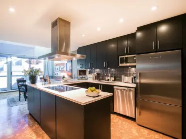 718 Millyard, Vancouver, BC, Vancouver — Townhouse for sale