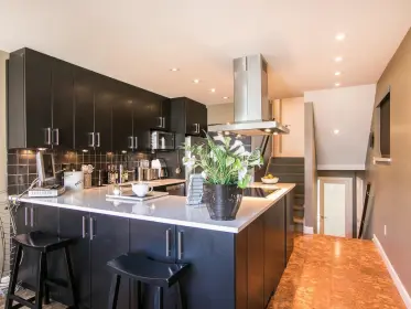 718 Millyard, Vancouver, BC, Vancouver — Townhouse for sale