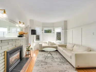 741 E 8th Street, North Vancouver, BC, North vancouver — Single Family Residence for sale