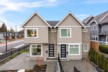 364 W Keith Road, North Vancouver, BC, North vancouver — Half Duplex for sale