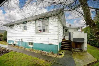 9610 Bartlett Street, Chilliwack, BC, Chilliwack — Single Family Residence for sale