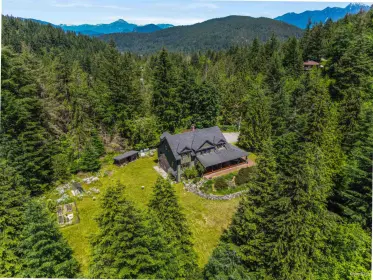 750 Cates Hill Road, Bowen Island, BC, Bowen island — Single Family Residence for sale