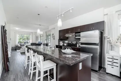 69 19480 66 Avenue, Surrey, BC, Surrey — Townhouse for sale