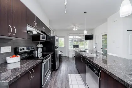69 19480 66 Avenue, Surrey, BC, Surrey — Townhouse for sale