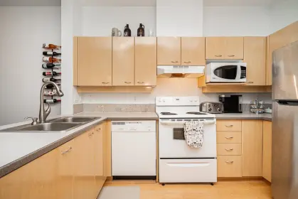 101 2288 Marstrand Avenue, Vancouver, BC, Vancouver — Apartment/Condo for sale