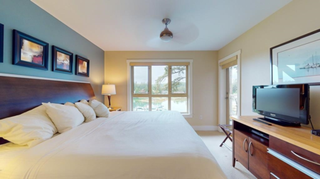 Bedroom 2 Photo of 23D 12849 Lagoon Road, Madeira Park, BC