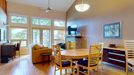 Kitchen Photo of 23D 12849 Lagoon Road, Madeira Park, BC